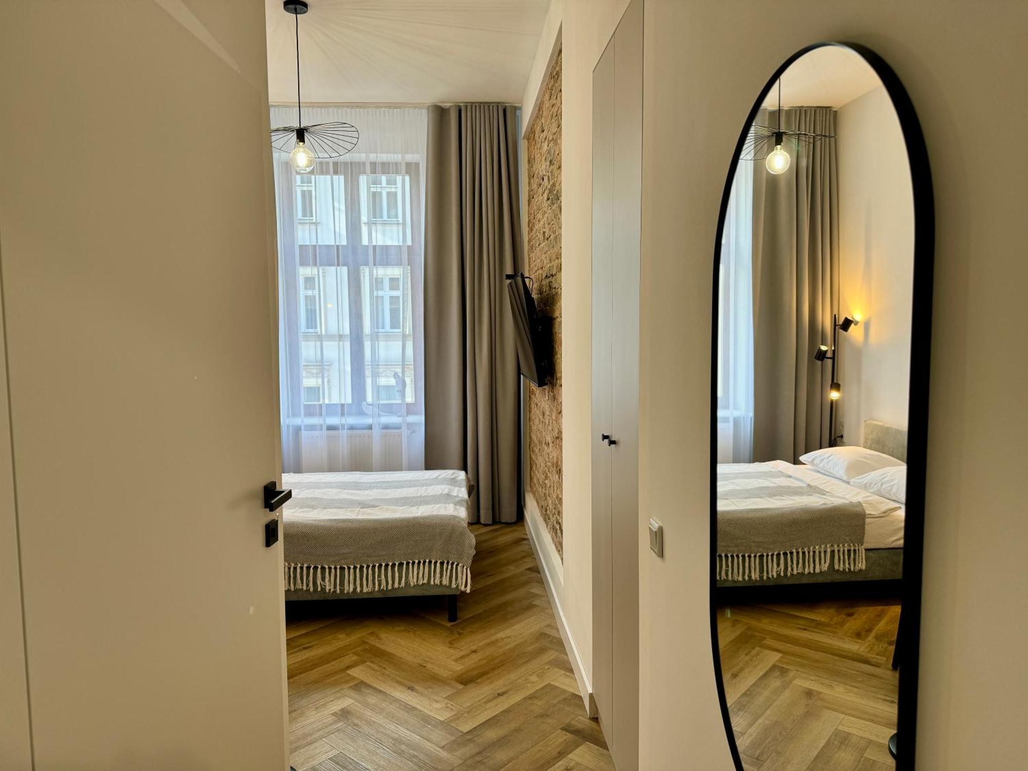 Апартаменты Przystanek Katowice Mariacka 7 Экстерьер фото