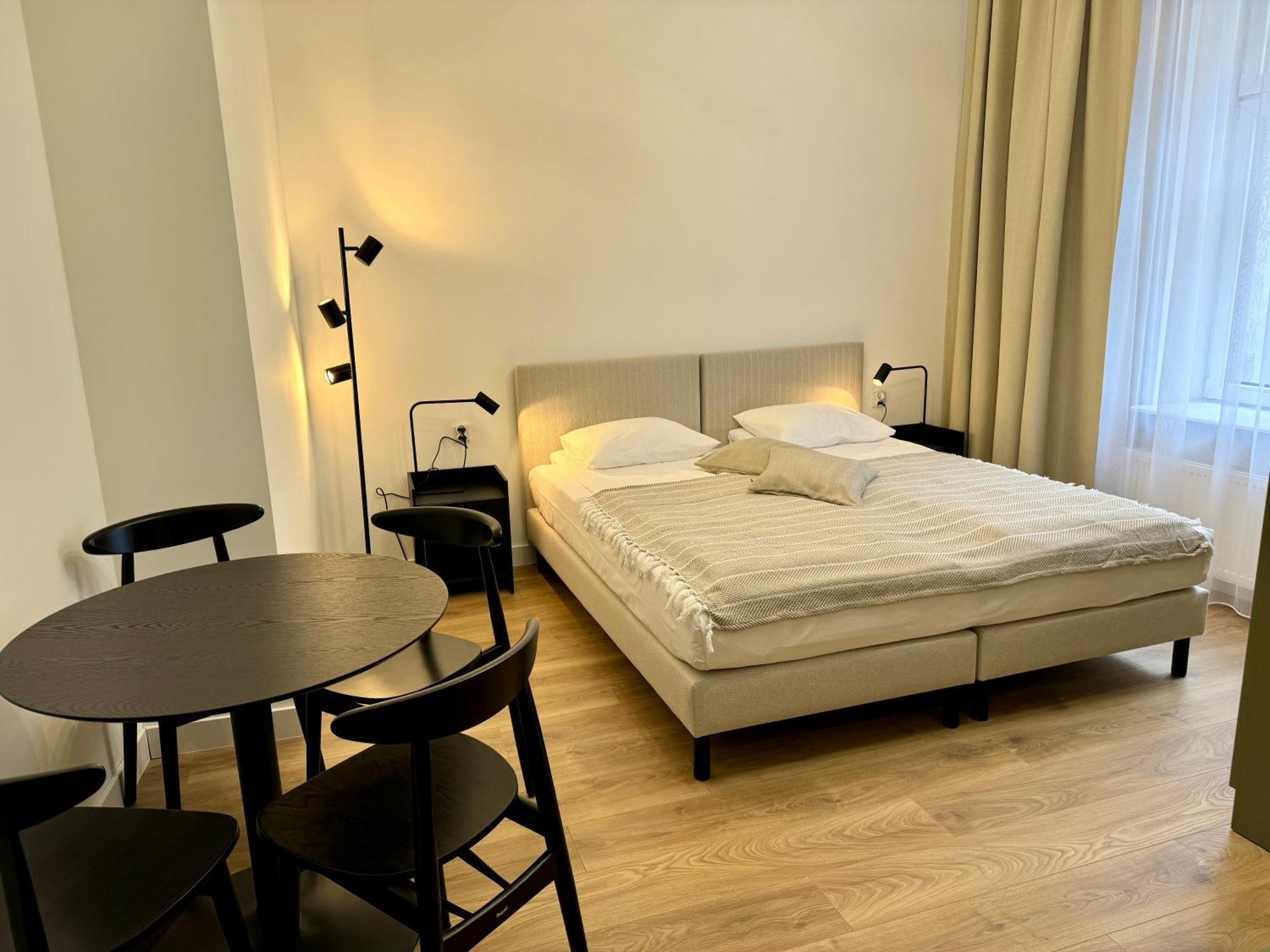 Апартаменты Przystanek Katowice Mariacka 7 Экстерьер фото